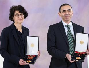 Germany honors Turkish-German scientists developing vaccine