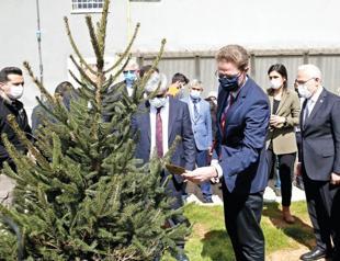 Education, health remain EU’s priority in helping Syrian refugees in Turkey: Envoy