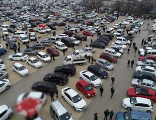 Road motor vehicle registrations up in February