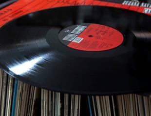 Vinyl records sales in Turkey reach new heights amid virus