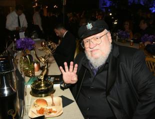 More Thrones George R.R. Martin inks five-year HBO deal