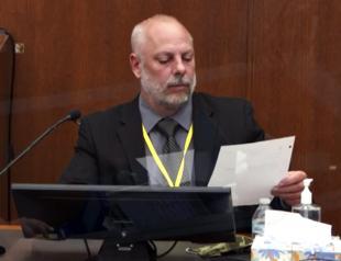 Duty sergeant: Officers could have ended Floyd restraint