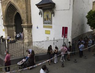 Millions face Easter under virus curbs