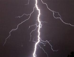 Lightning strikes to spark more Arctic fires: Study