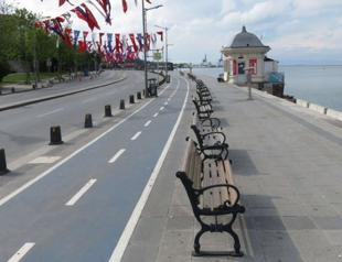 Turkey declares partial lockdown during Ramadan