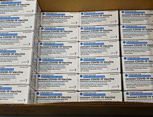 US pauses J&J vaccine in blow to global immunization drive