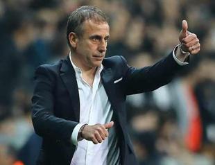 Beşiktaş ordered to pay $2.1 mln for ex-manager Avcı