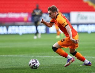 Aktürkoğlus hat-trick fires Lions to win over Göztepe