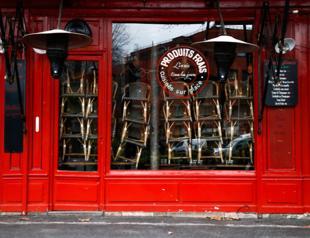 Cant eat out In locked down Paris, a chef can come to you