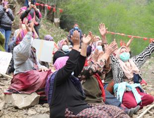 Villagers oppose mine construction in paradise valley