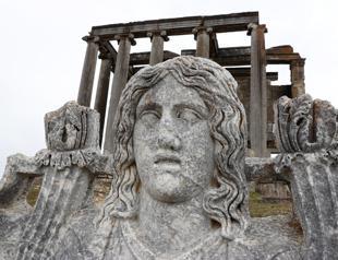 Excavations in Anatolia’s two ancient sites shed light on history