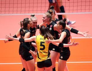 VakıfBank get silver in womens Volley Super Final