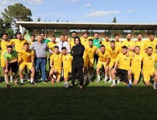 Turkish woman becomes first ‘champion female chair’