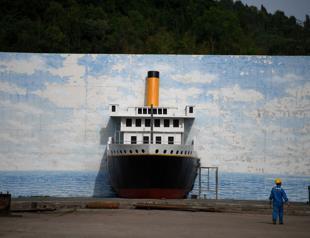Huge Titanic replica to open as Chinese tourist destination