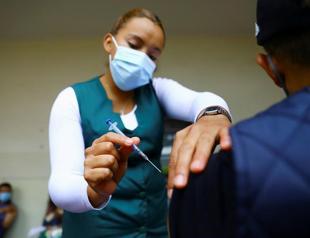 US states offer cash incentives for Covid vaccinations