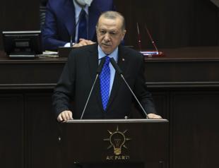President Erdoğan lends support to interior minister