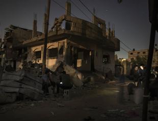 Israels Gaza strikes may amount to war crimes: UN rights head