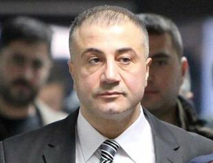 Arrest warrant issued against fugitive mob boss