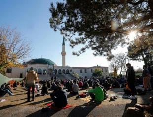 Austrian Muslims to sue government over controversial Islam map