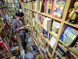Konya’s Rampalı Bazaar meeting point for music, book lovers