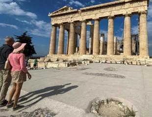 Acropolis makeover stirs Greek antiquity row