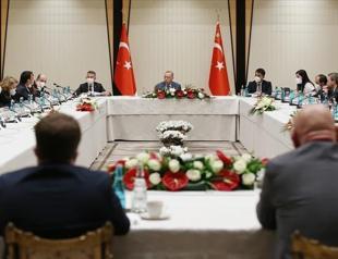 Erdoğan, academics discuss solutions for mucilage in Marmara Sea