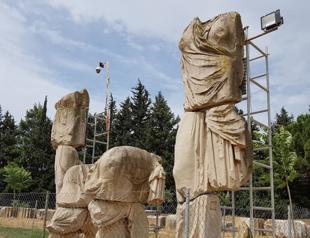 Cult statues under restoration in oldest oracle center