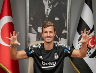 Beşiktaş signs Turkish midfielder Salih Uçan