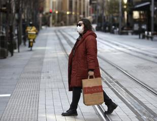 Australia’s largest city Sydney locks down for third week