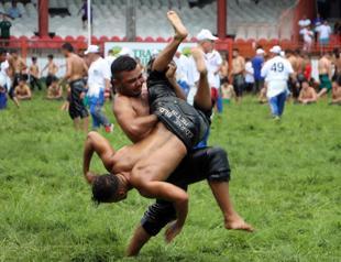 Some 2,160 oil wrestlers to compete in Kırkpınar through weekend