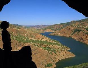 Visitors captivated by multiple floors, rooms in Turkey’s ancient Zag Caves