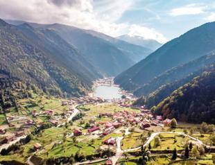 Project to promote secluded lake on way