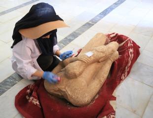 2,500-year-old statues, inscription unearthed in western Turkey