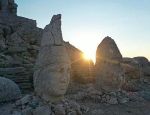 Mount Nemrut welcomes 30,000 visitors in month
