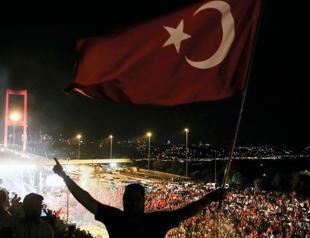 Turkish victory against putschists marked across the world