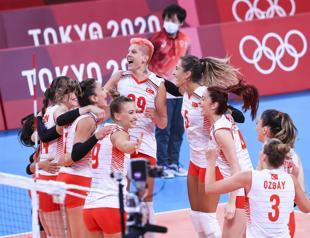 Turkish womens volleyball team start Olympics with win over China