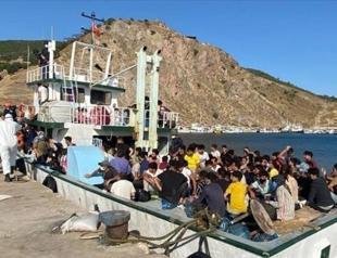 Over 230 irregular migrants held in western Turkey