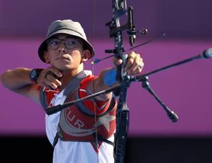 Turkey wins 1st-ever Olympic medal in archery, Gazoz claims gold