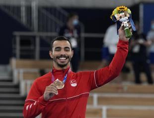 Ferhat Arıcan seals first-ever medal for Turkey in gymnastics