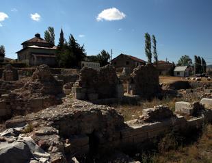 District on ancient city searching for new place