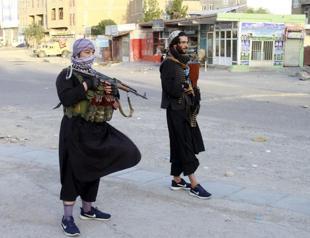 Britain tells nationals to leave Afghanistan immediately