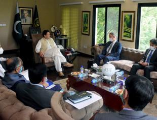 Defense Minister Akar, Pakistani premier discuss bilateral issues