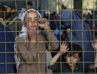 Taliban press advance after capturing 2 major Afghan cities