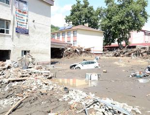 World extends condolences over deadly floods in Turkey