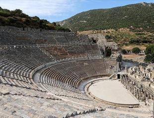 Ancient Ephesus Theater reopens following 3-year break