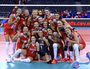 Turkey finishes group stage flawless at EuroVolley 2021