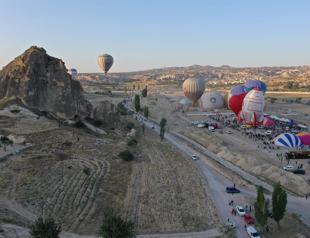 International hot air balloon festival starts in Cappadocia
