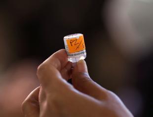 Teachers should be priority group for COVID jabs: WHO