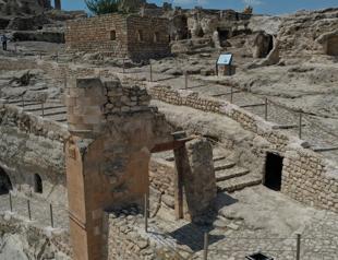Hasankeyf Castle undergoing excavations