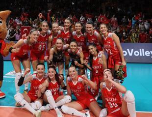 Women’s volleyball team advance in European Championship